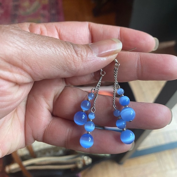 Elegant Blue Beaded Earrings - Picture 3 of 6